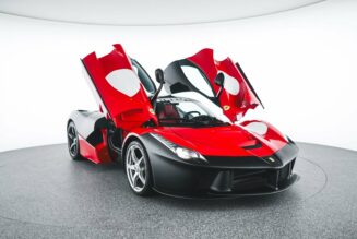 Hypercar LaFerrari bản thử nghiệm “cực độc” lên sàn, cơ hội hiếm hoi cho những nhà sưu tập xe khát khao sở hữu