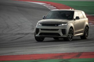 Range Rover Sport SV tự tin về độ “siêu bền” của hệ thống phanh hiệu năng cao Carbon Ceramic