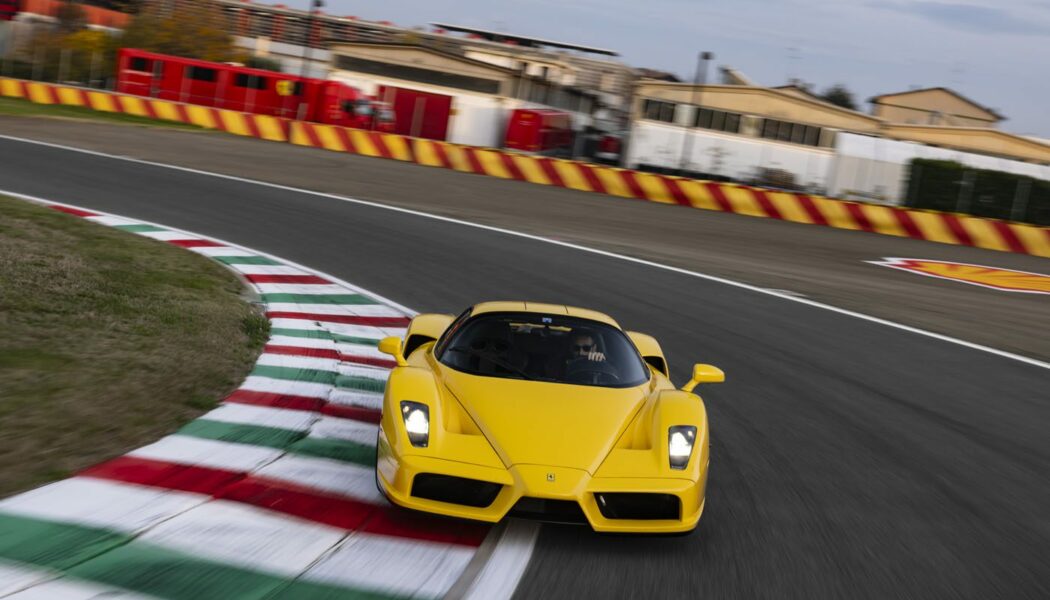 Pirelli hợp tác với Ferrari chế tạo lốp hiệu năng cao mới cho huyền thoại Ferrari Enzo