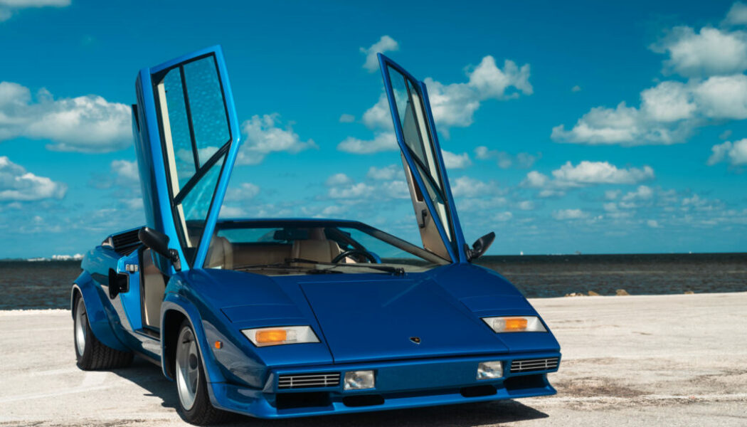 Chiêm ngưỡng xe cổ Lamborghini Countach LP400 S đời 1981 được rao bán tại Mỹ