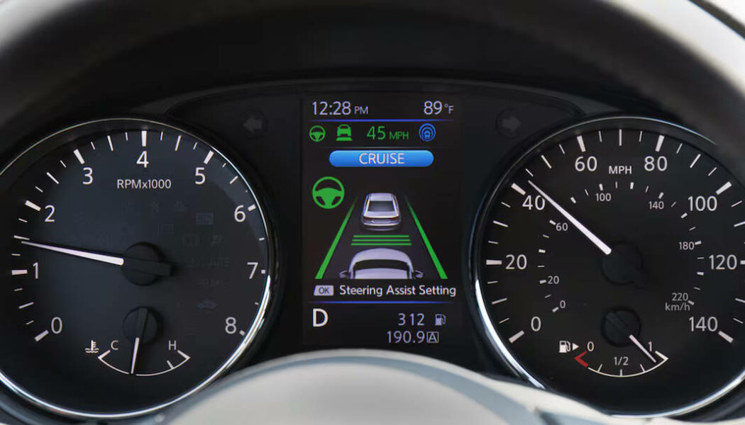 Adaptive Cruise Control (ACC) – Kiểm soát hành trình thích ứng trên ô tô hoạt động thế nào?