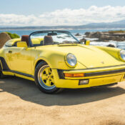 Porsche 911 Speedster 1989 với màu vàng nổi bật được đưa lên sàn đấu giá