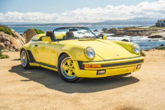 Porsche 911 Speedster 1989 với màu vàng nổi bật được đưa lên sàn đấu giá