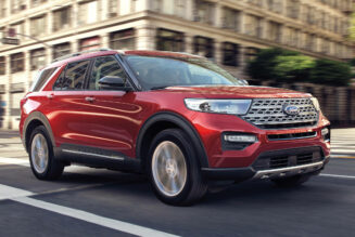 Ford Explorer tại Việt Nam tăng giá lên 2,099 tỷ đồng