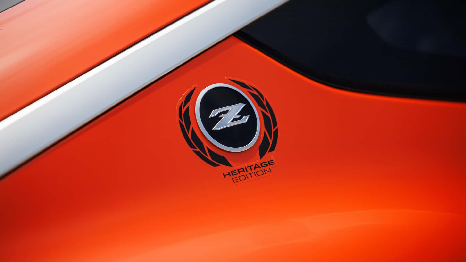 Nissan Z Heritage Edition ra mắt lấy cảm hứng từ huyền thoại Datsun 240Z 1969