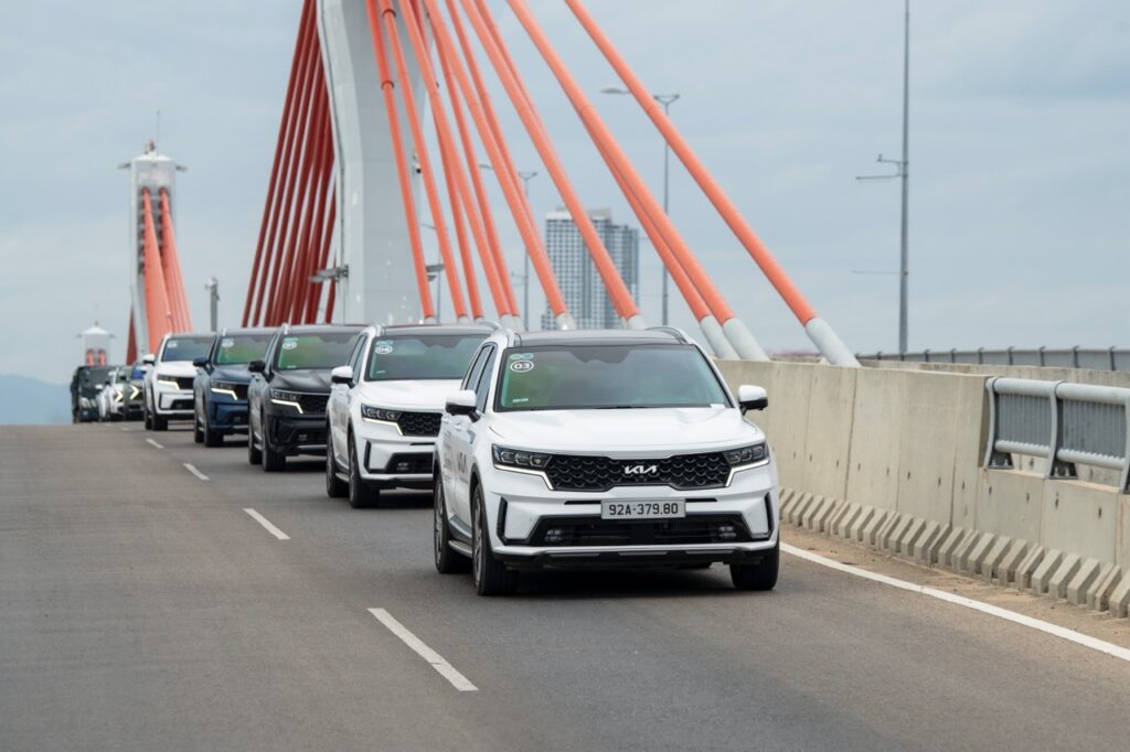 Đánh giá xe Kia Sorento HEV sau 700 km: Tiện nghi, hiệu suất cao và tiết kiệm nhiên liệu