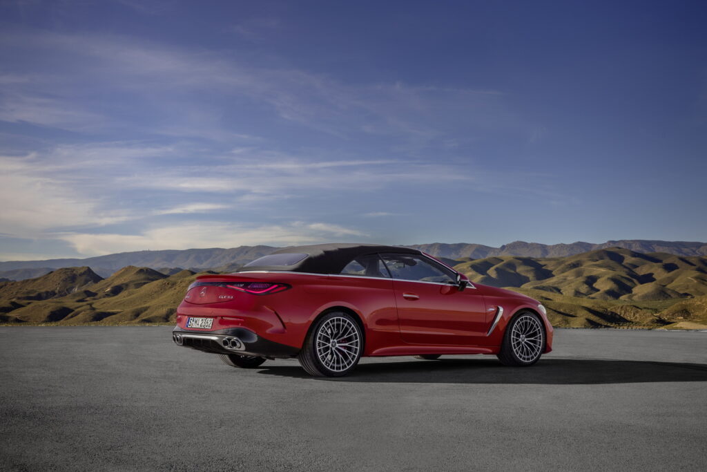 Mercedes-AMG CLE 53 Cabriolet chính thức mở bán, giá khởi điểm quy đổi từ 2,4 tỷ Đồng