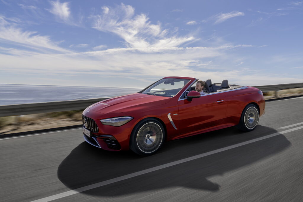 Mercedes-AMG CLE 53 Cabriolet chính thức mở bán, giá khởi điểm quy đổi từ 2,4 tỷ Đồng