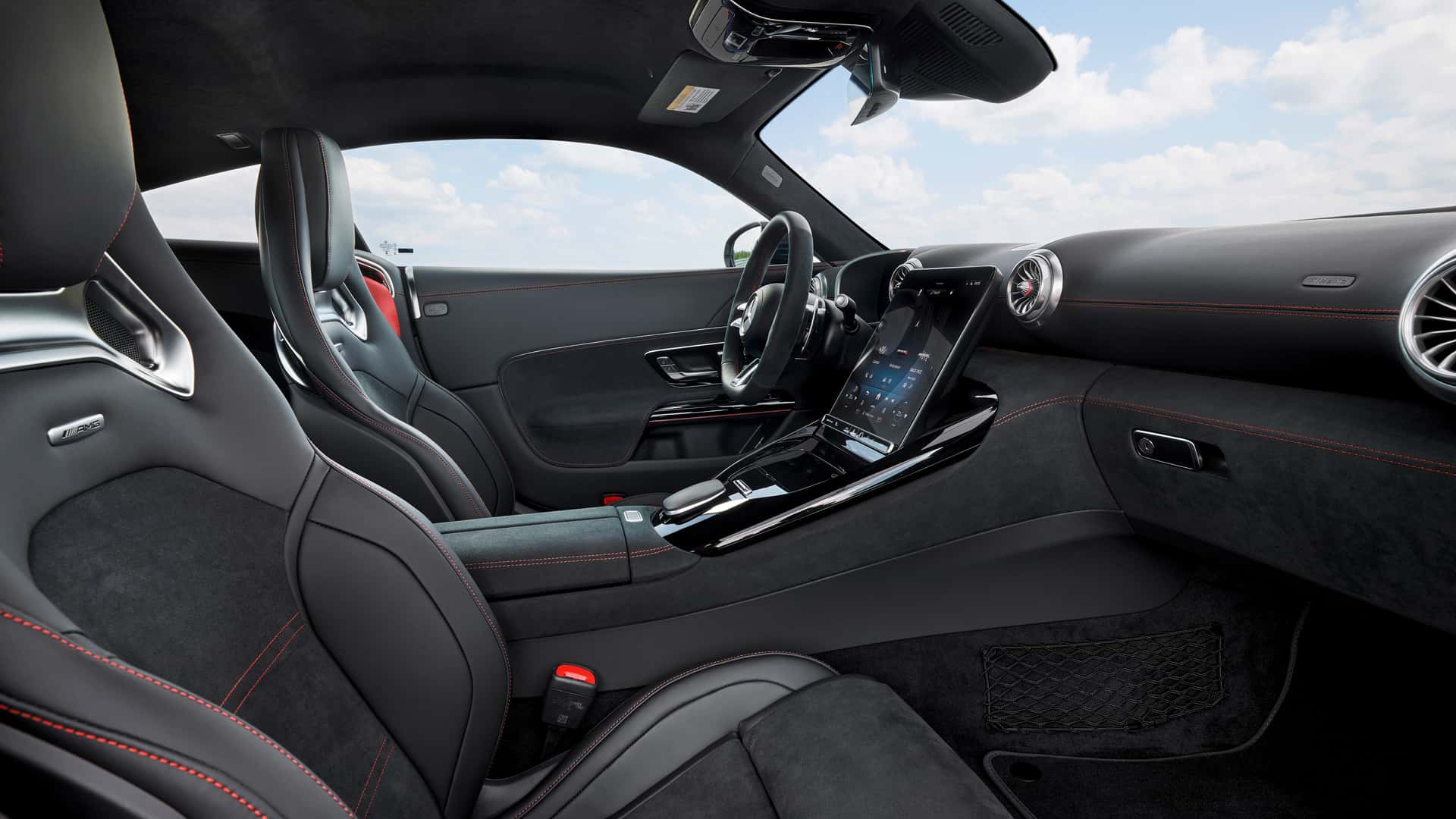 Mercedes-AMG GT63 Pro – Xe thể thao hiệu năng cao với những công nghệ tập trung vào đường đua