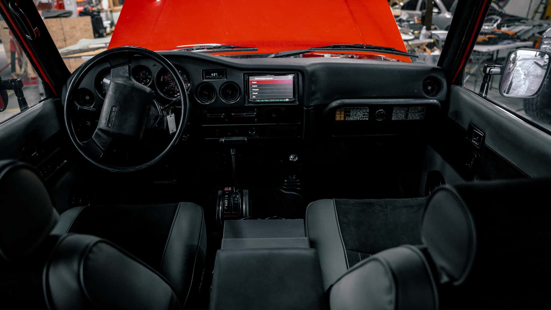 Hãng nâng cấp ECD Auto Design bắt đầu nhận phục chế và nâng cấp Toyota FJ cổ