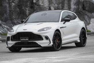 Hãng độ Wald ra mắt gói độ khác biệt dành cho siêu SUV Aston Martin DBX