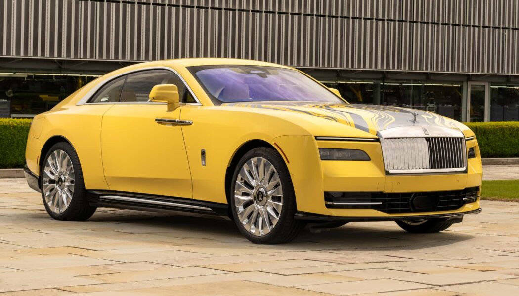 Rolls-Royce trình làng độc bản Spectre Semaphore với họa tiết trang trí “không đụng hàng”