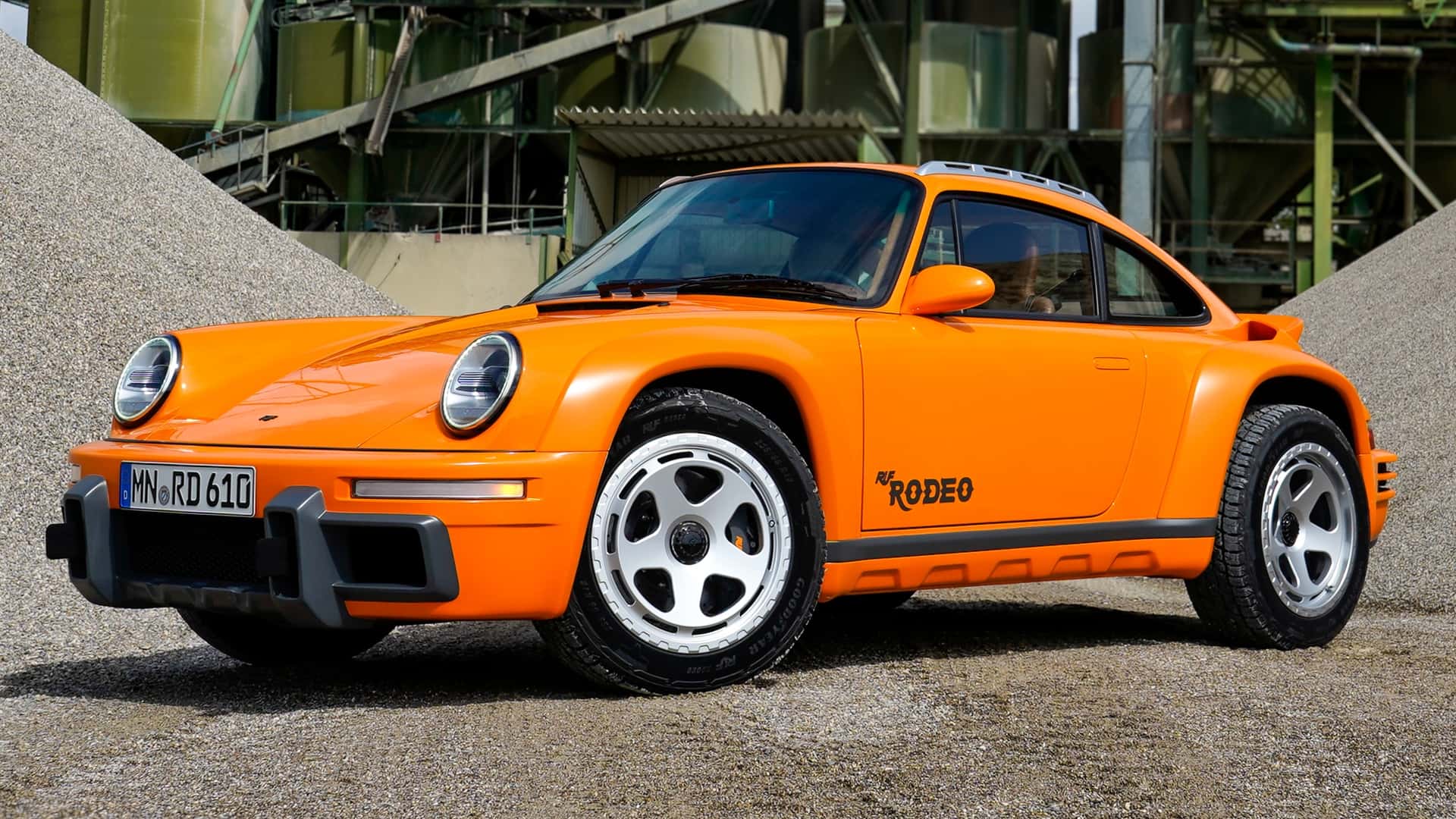 Ruf Rodeo: Mẫu xe Off-road độc đáo được chế tạo dưa trên Porsche 911 cổ điển