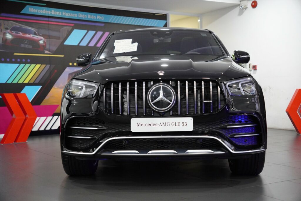 Mercedes-AMG giảm giá