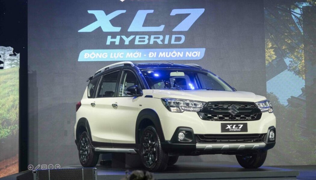 Suzuki XL7 Hybrid chính thức ra mắt, nhiều nâng cấp giữ nguyên giá cũ 599,9 triệu đồng