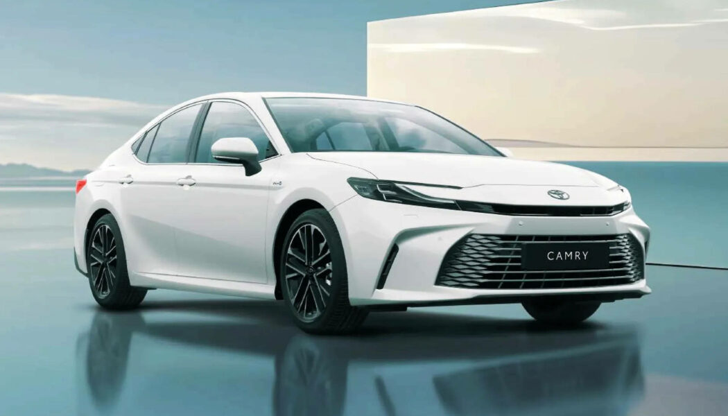 Toyota Camry 2025 cập bến Đông Nam Á, giá quy đổi lên đến gần 5 tỷ đồng