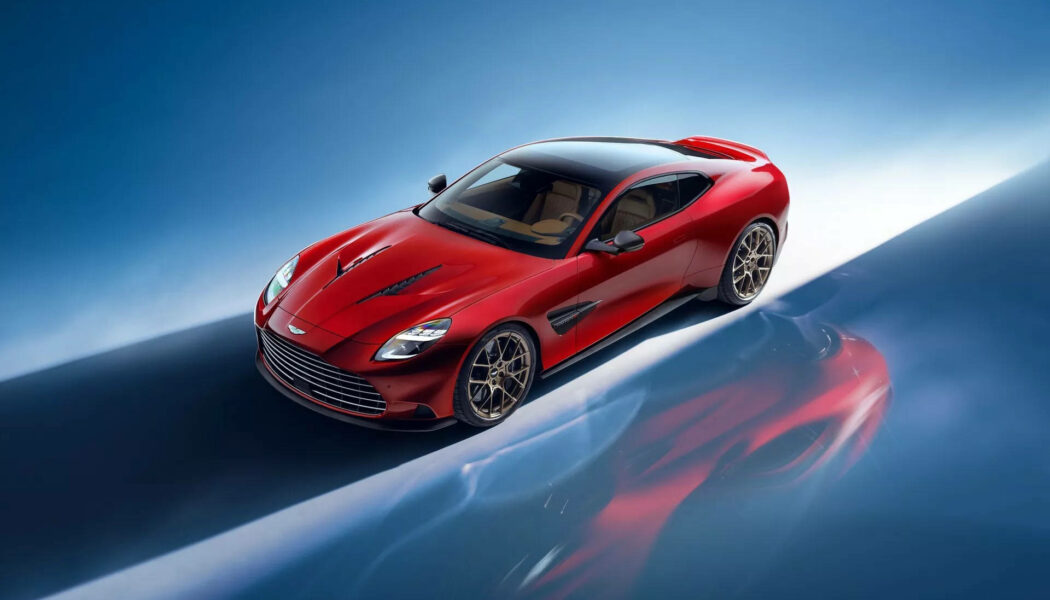 Aston Martin Vanquish thế hệ thứ 3 hoàn toàn mới ra mắt với sức mạnh 835 mã lực