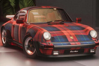 Chiêm ngưỡng Porsche 930 Turbo phủ họa tiết caro tartan đẹp mắt và ấn tượng