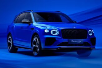 Bentley giới thiệu màu sơn mới Nīla Blue, vẻ đẹp của viên ngọc quý