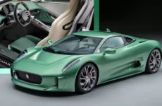 Sau 14 năm, Jaguar C-X75 bước ra khỏi concept trở thành siêu xe đường phố