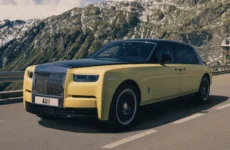 Siêu phẩm Rolls-Royce Phantom Goldfinger “bọc vàng” lấy cảm hứng từ phim 007