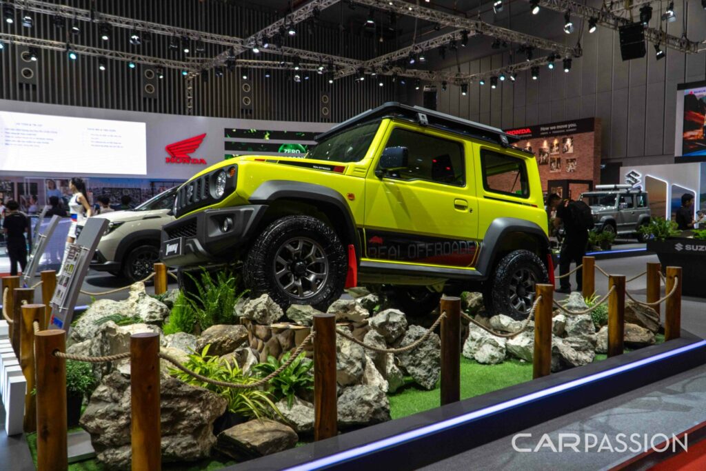 [VMS 2024] Suzuki Việt Nam mang đến triển lãm XL7 Hybrid và Jimny option cá nhân hoá