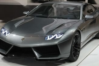 Suýt nữa dòng xe chủ lực thứ 4 của Lamborghini đã là sedan chứ không phải GT chạy điện