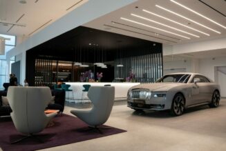 Dạo vòng quanh showroom siêu sang mới của Rolls-Royce tại Abu Dhabi