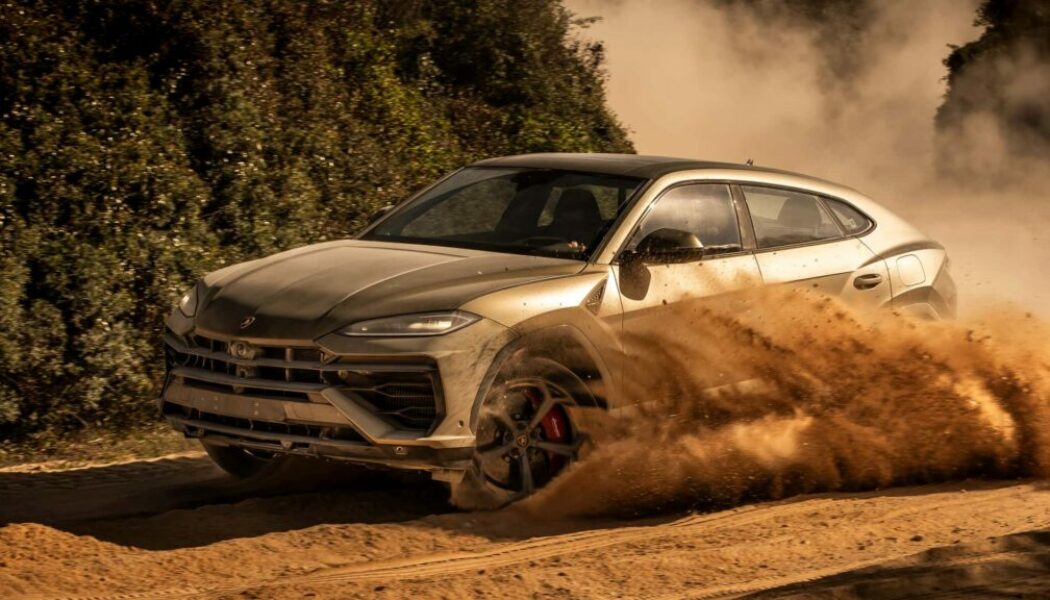 Khách hàng mua Lamborghini Urus hiện tại sẽ phải “xếp hàng” chờ đến đầu 2026, Revuelto phải chờ 2 năm