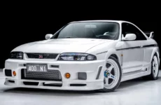 Chiêm ngưỡng “quái thú” Nissan GT-R R33 với khung gầm N1 nhẹ, công suất “khủng” 800 mã lực