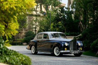 Rolls-Royce Silver Cloud – Sedan siêu sang mang tính biểu tượng “lừng lẫy” một thời