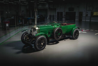 Chiếc Bentley Speed Six Continuation Series đầu tiên xuất xưởng, sẵn sàng bàn giao đến khách hàng Mỹ