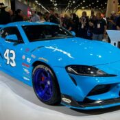 Toyota Supra độ Widebody với màu áo tri ân huyền thoại NASCAR xuất hiện tại triển lãm xe độ SEMA