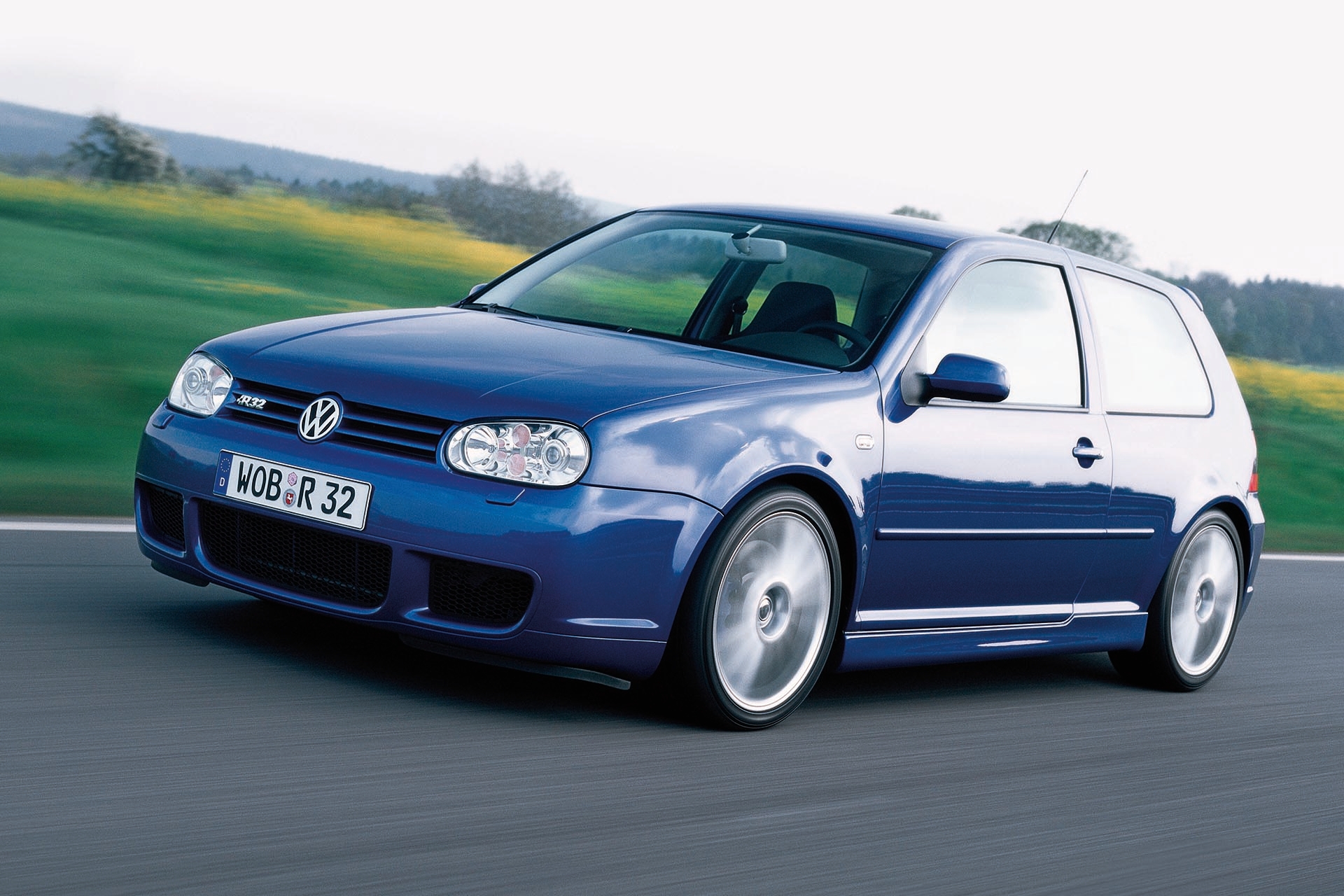 07_VW_Mk4_Golf_R32_4MOTION_front.jpg