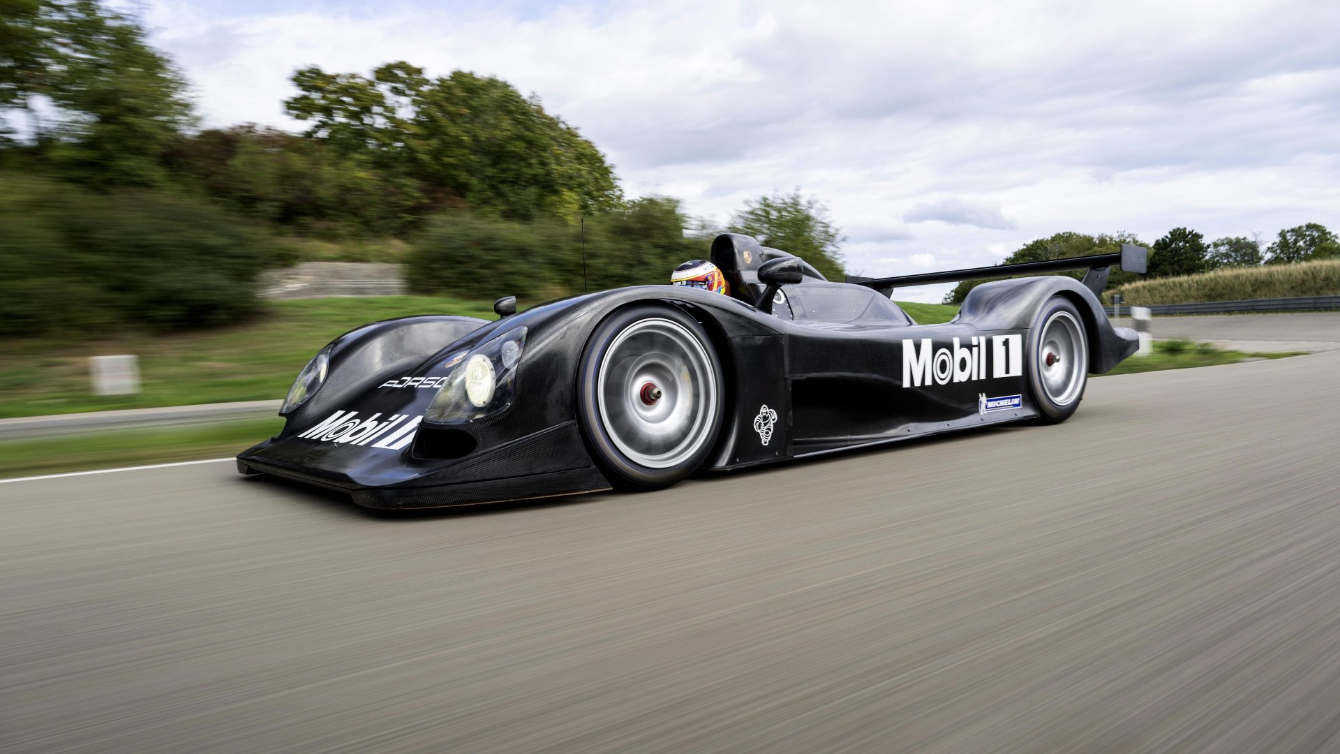 Porsche-LMP2000-7.jpg