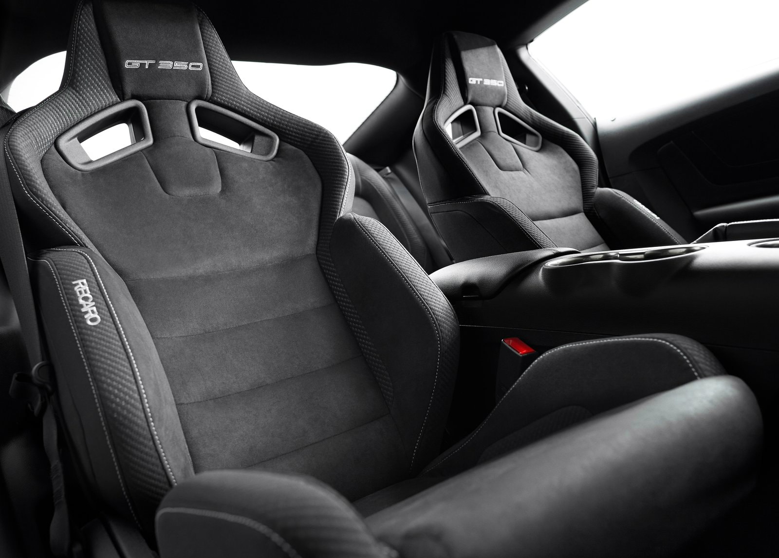 Recaro-1.jpg