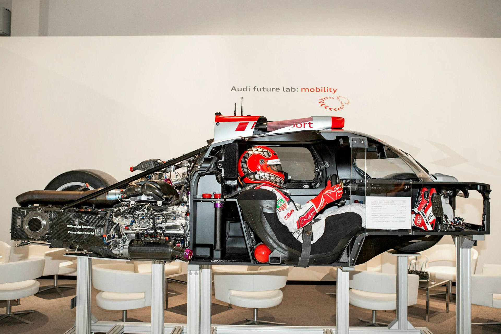 audi-r18-monocoque.jpg