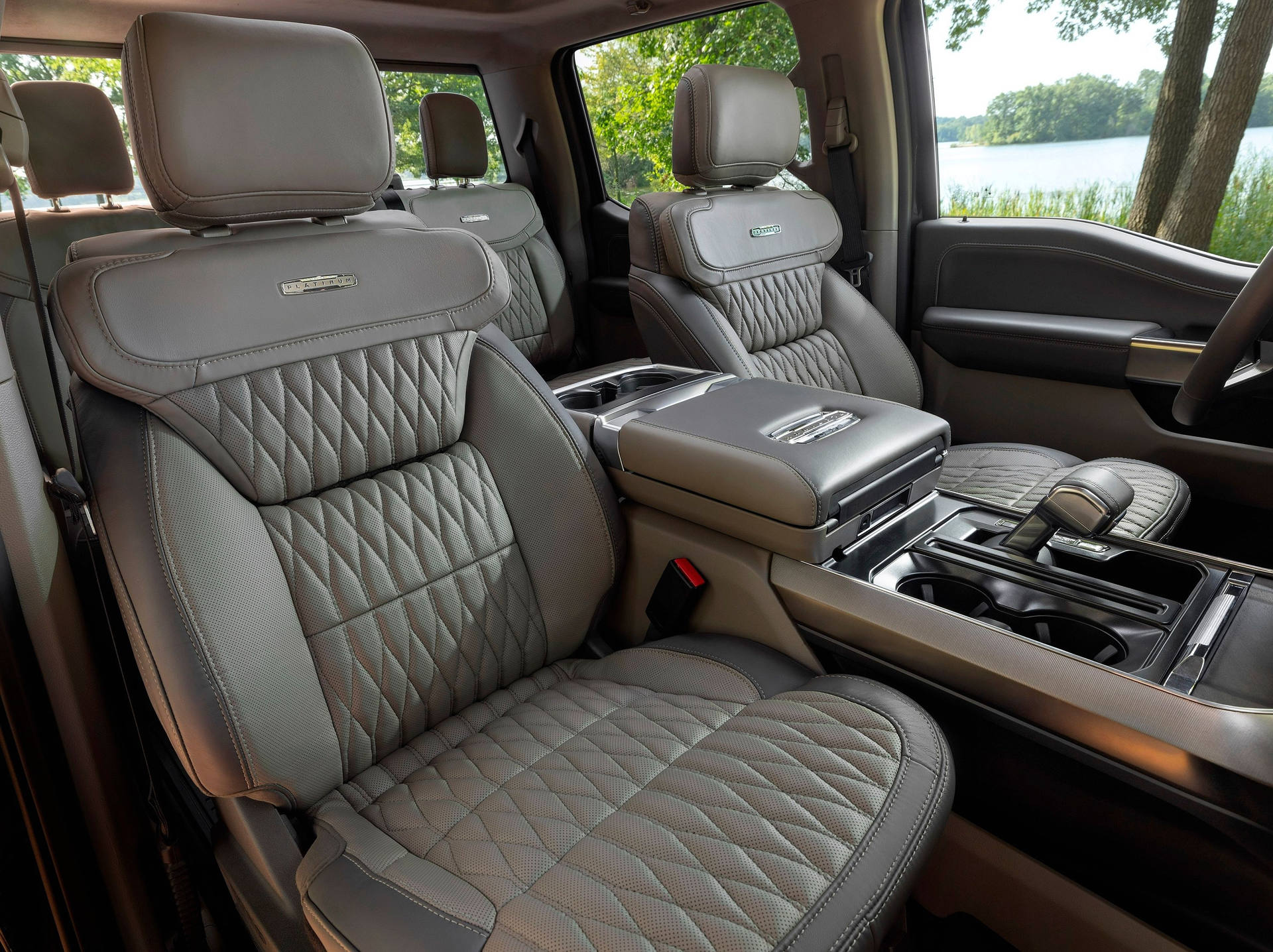 ford-f150-supercrew-interior.jpg