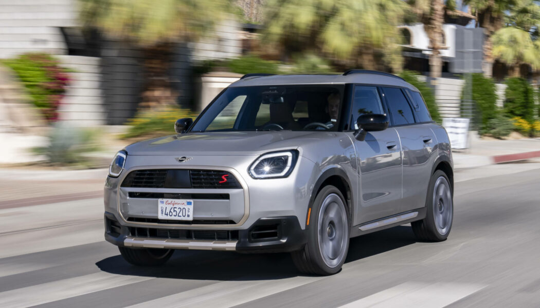 MINI Countryman 2024 hoàn toàn mới ra mắt Việt Nam