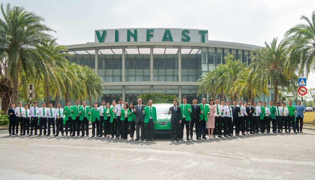 Taxi Mai Linh mua và thuê 3.999 ô tô điện VinFast từ GSM để chuyển đổi xanh